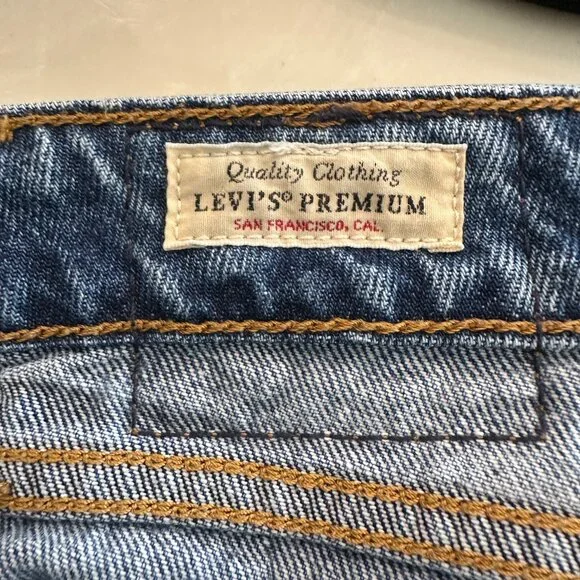 Levi's Low Loose Wide Leg Jeans, Size 34 x 30 - Picture 4 of 5